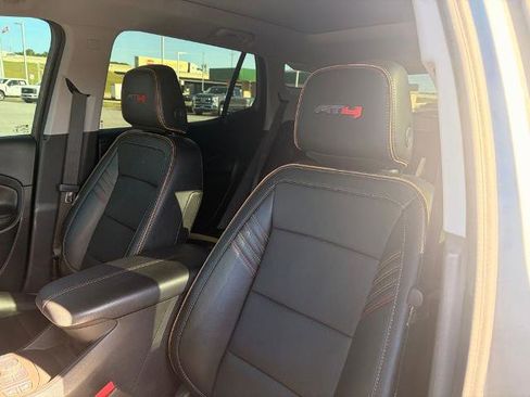 Used 2024 GMC Terrain AT4 w/ Tech Package AWD/4WD image 10