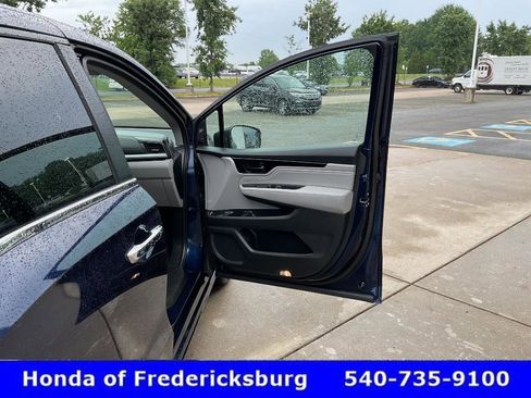 Used 2023 Honda Odyssey Touring image 20