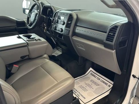 Used 2019 Ford F250 XL w/ Power Equipment Group RWD image 15