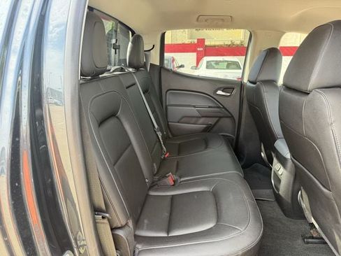 Used 2018 Chevrolet Colorado Z71 AWD/4WD image 30