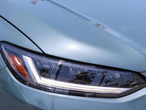 Used 2023 Honda HR-V EX-L image 6