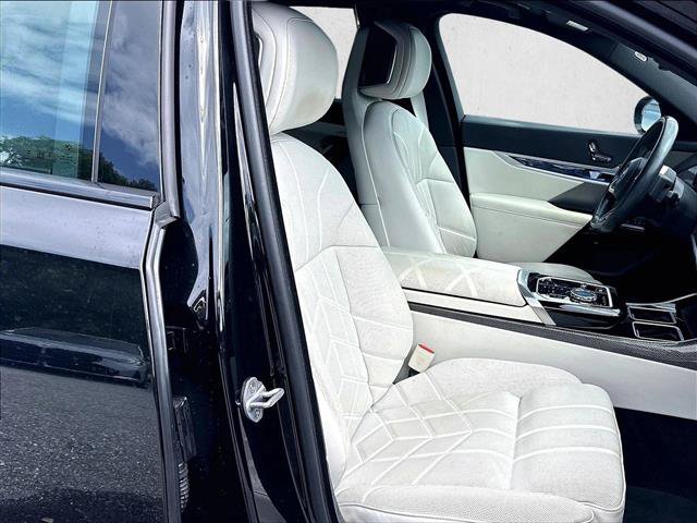 Certified 2023 BMW i7 xDrive60 AWD/4WD image 9