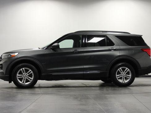 Used 2020 Ford Explorer XLT w/ Comfort Package AWD/4WD image 7