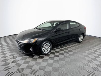 Used 2019 Hyundai Elantra SE w/ Cargo Package