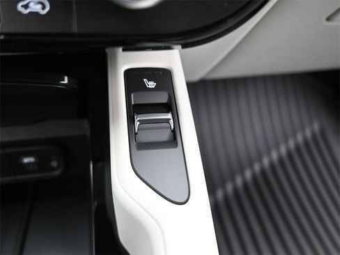 New 2025 Kia Telluride S image 30