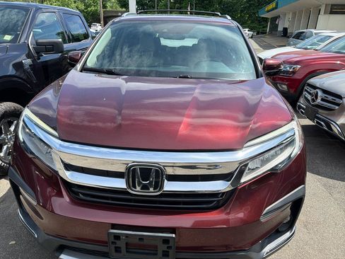 Used 2020 Honda Pilot Touring image 2