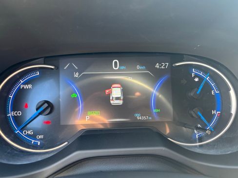 Used 2022 Toyota RAV4 XSE AWD/4WD image 17