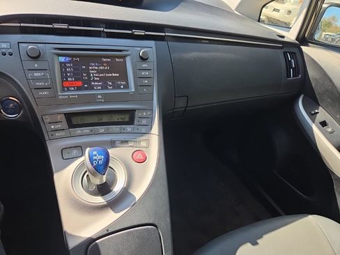 Used 2013 Toyota Prius Four FWD image 14