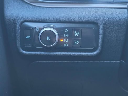 Used 2020 Ford Explorer Limited image 14