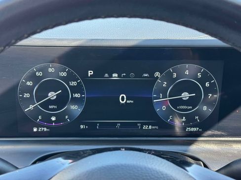 Used 2024 Kia Seltos EX AWD/4WD image 25