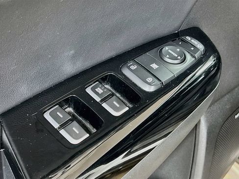 Used 2020 Kia Sportage SX FWD image 18