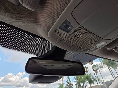 Used 2022 Ford Edge Titanium image 42