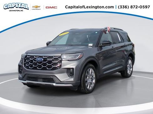 Used 2025 Ford Explorer Platinum RWD image 1