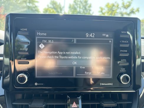 Used 2022 Toyota Corolla Cross L FWD image 27