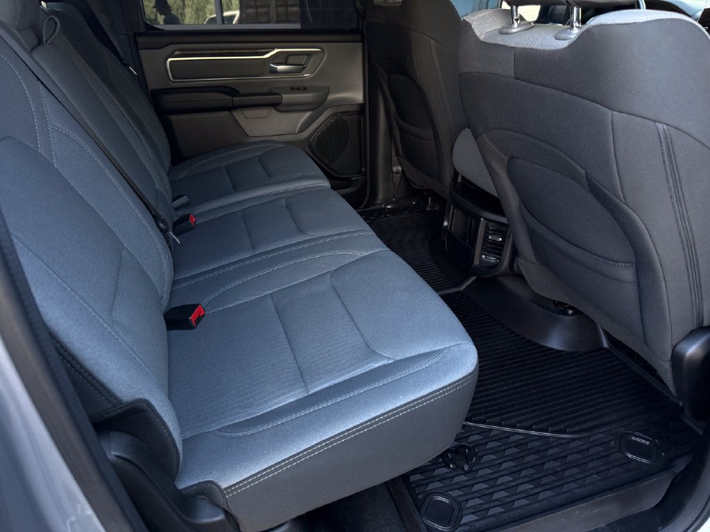 Used 2023 RAM 1500 Big Horn AWD/4WD image 39