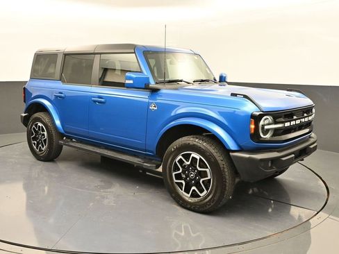 Certified 2024 Ford Bronco Outer Banks image 2