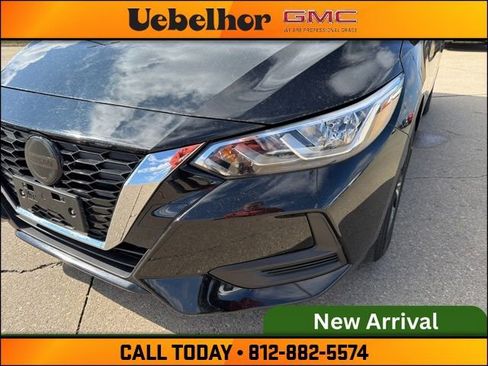 Used 2022 Nissan Sentra SV w/ Trunk Package image 12