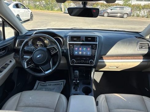 Used 2018 Subaru Outback 3.6R Limited AWD/4WD image 16