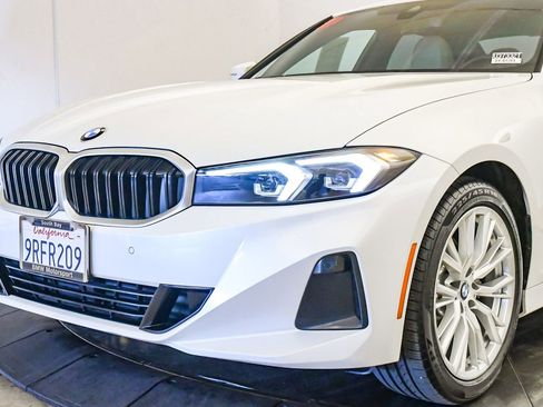 Used 2023 BMW 330i Sedan w/ Driving Assistance Package image 9