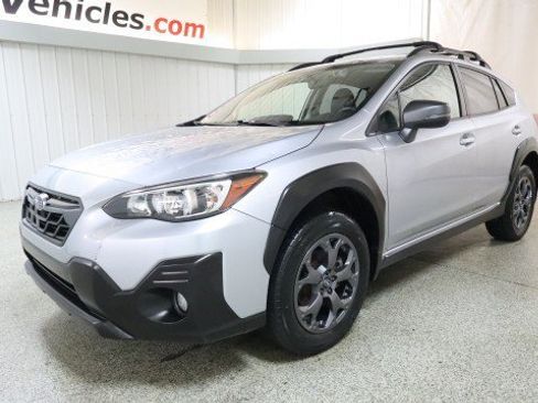 Used 2021 Subaru Crosstrek 2.5i Sport w/ Moonroof Package AWD/4WD image 2