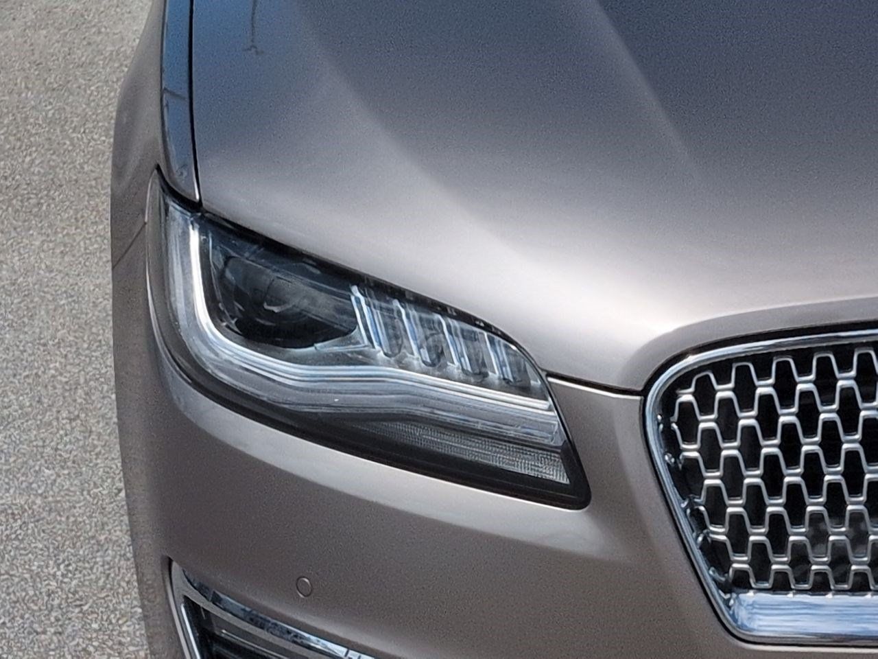 Certified 2019 Lincoln MKZ Reserve FWD image 11