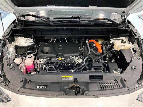 Used 2022 Toyota Highlander XLE image 30