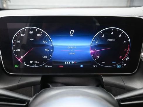 Used 2023 Mercedes-Benz GLC 300 image 32