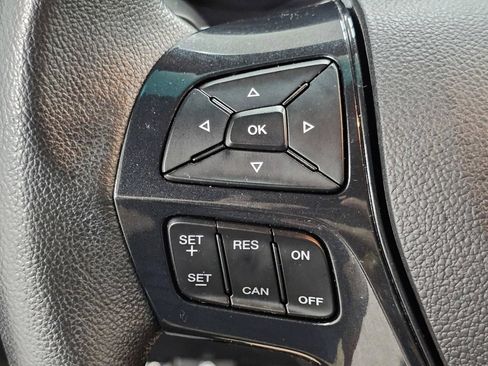 Used 2016 Ford Explorer XLT AWD/4WD image 33