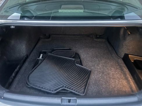 Used 2014 Volkswagen Passat TDI SE image 9