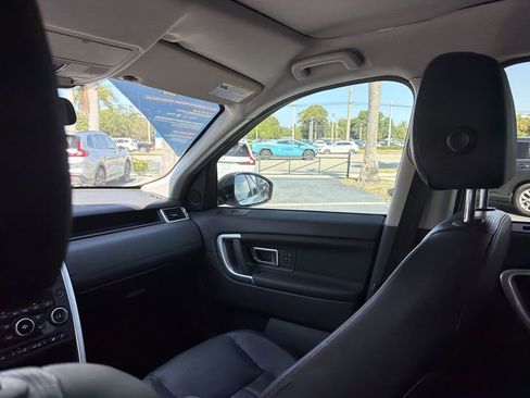 Used 2016 Land Rover Discovery Sport HSE AWD/4WD image 11