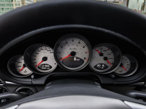 Used 2007 Porsche 911 Turbo AWD/4WD image 37