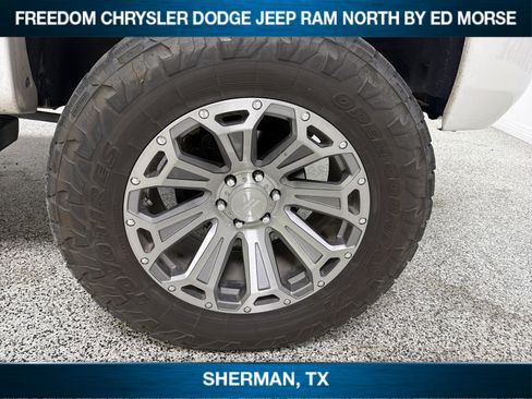 Used 2016 GMC Sierra 1500 Denali w/ Denali Ultimate Package AWD/4WD image 13