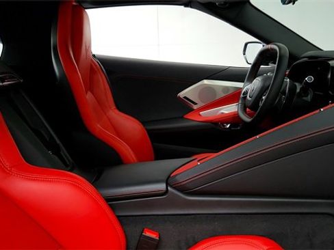 Used 2024 Chevrolet Corvette Stingray Preferred Cpe w/ 2LT image 20