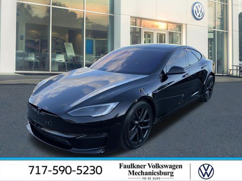Used 2022 Tesla Model S Plaid image 1