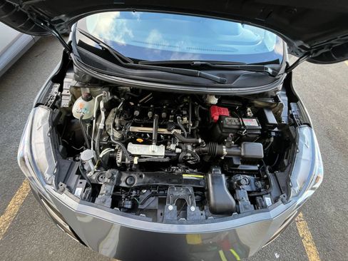 Used 2025 Nissan Versa SV FWD image 30