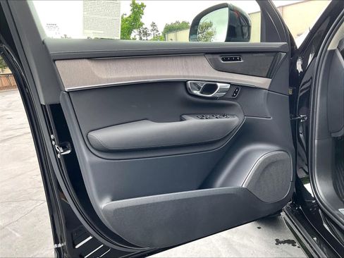 New 2026 Volvo XC90 T8 Ultra w/ Protection Package AWD/4WD image 24