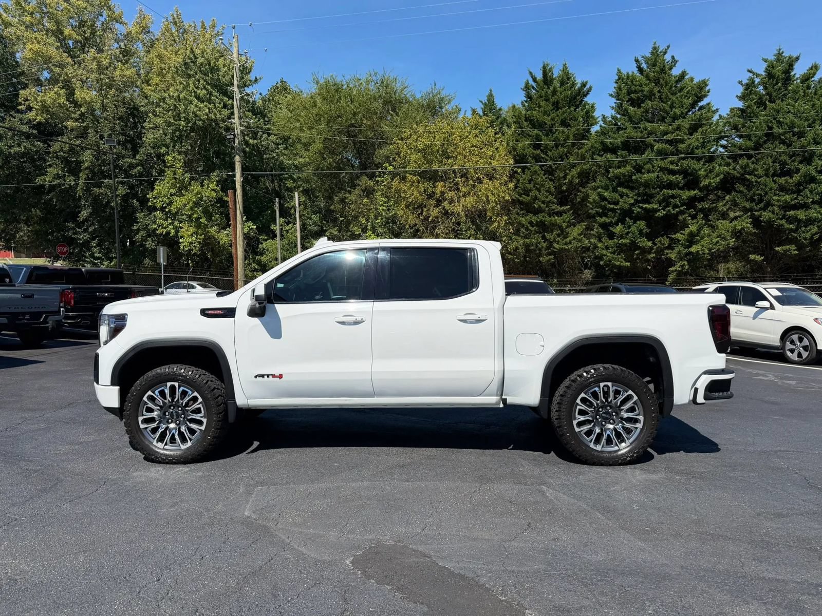 Used 2019 GMC Sierra 1500 AT4 w/ AT4 Premium Package AWD/4WD image 5