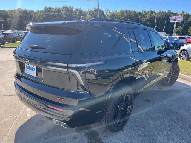 New 2027 Chevrolet Traverse RS w/ LPO, Floor Liner Package FWD image 10
