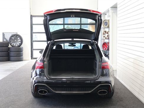 Used 2021 Audi RS 6 4.0T quattro Avant image 17