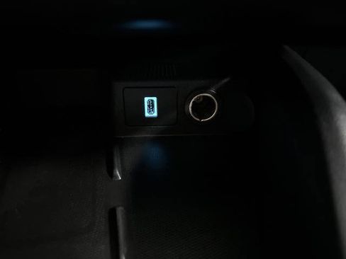 Used 2020 Ford Escape SE Sport image 23