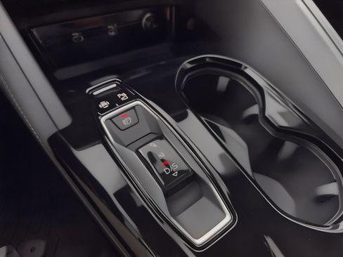 New 2025 Audi Q5 Premium Plus image 25