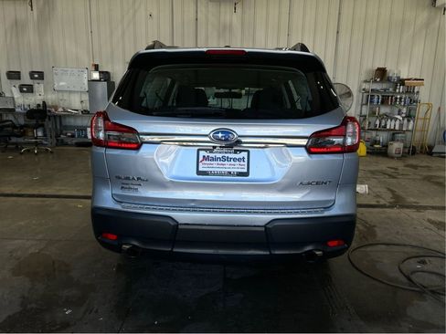 Used 2021 Subaru Ascent 8-Passenger AWD/4WD image 4