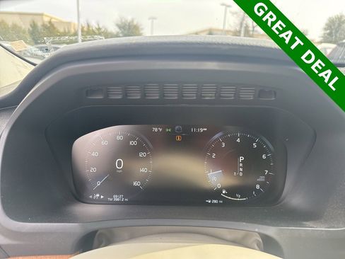 Used 2021 Volvo XC90 T6 Momentum w/ Advanced Package image 23