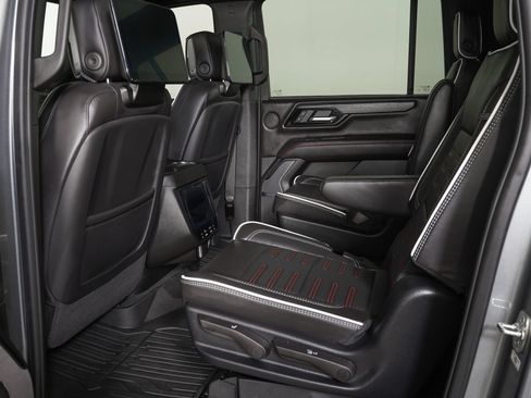 Used 2026 GMC Yukon XL AT4 Ultimate w/ LPO, Floor Liner Package AWD/4WD image 16