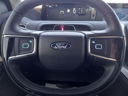 Used 2025 Ford Expedition Max Platinum w/ Driver's Package AWD/4WD image 21