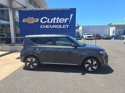 Used 2023 Kia Soul GT-Line w/ GT-Line Technology Package image 2
