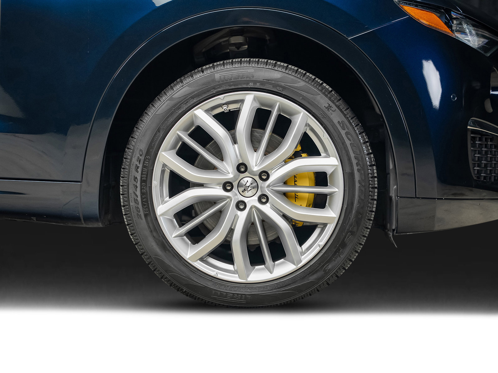 Used 2022 Maserati Levante GT AWD/4WD image 29