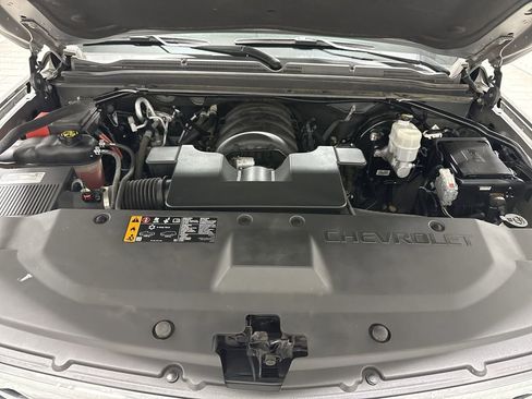 Used 2019 Chevrolet Suburban LT w/ LT Signature Package image 31