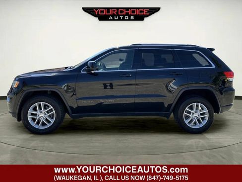 Used 2017 Jeep Grand Cherokee Laredo w/ Quick Order Package 23E AWD/4WD image 2