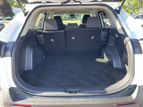 Used 2025 Toyota RAV4 XLE AWD/4WD image 22